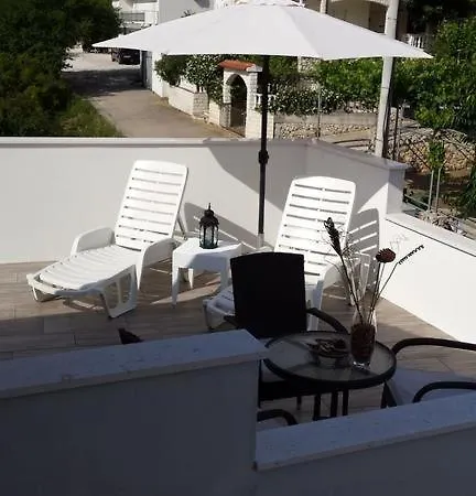 Seaside With A Swimming Pool Mavarstica, Ciovo - 16730 Апартаменты Трогир