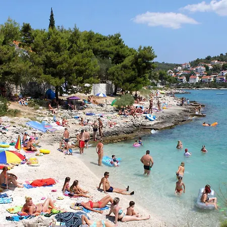 Seaside With A Swimming Pool Mavarstica, Ciovo - 16730 Διαμέρισμα *